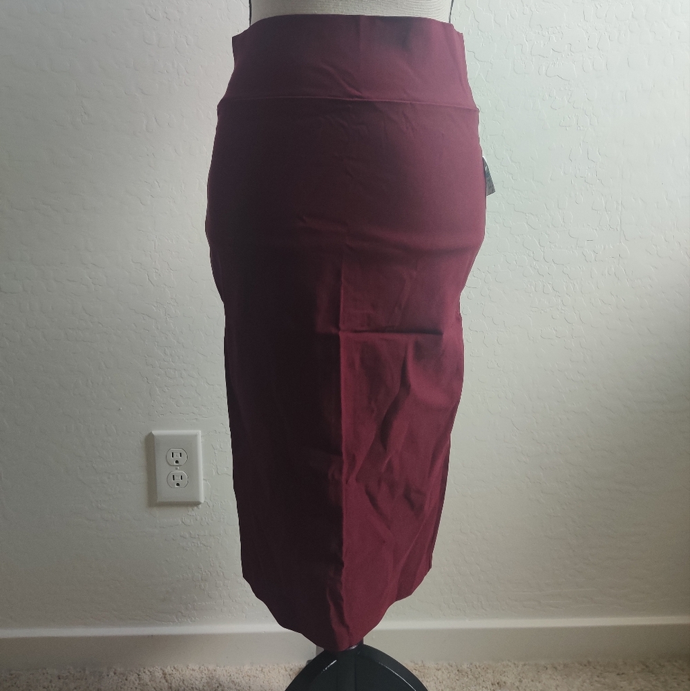 🆕 Burgundy Abn Calf length Pencil Skirt (S) (2/$15)